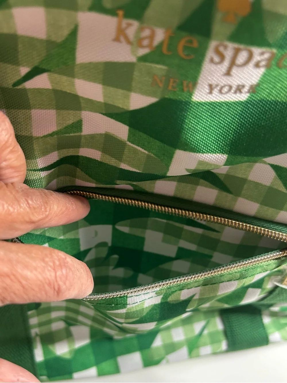 kate spade NWT Daisy Green Gingham Floral Tote Insulated Grandmacore Beach Mod